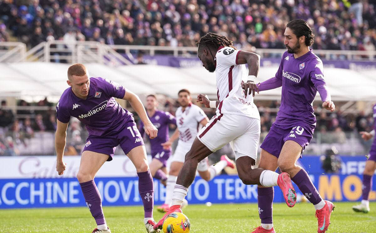 意甲比赛节奏快速!球员体能风采 意甲比赛节奏快速!球员体能风采