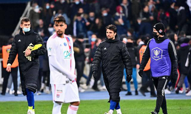 里昂客场击退对手,迎来连胜 里昂客场击退对手,迎来连胜