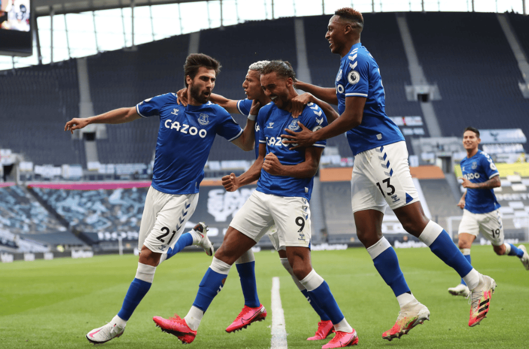 足球比赛的胜负难以预料，局势随时都有可能发生改变的简单介绍