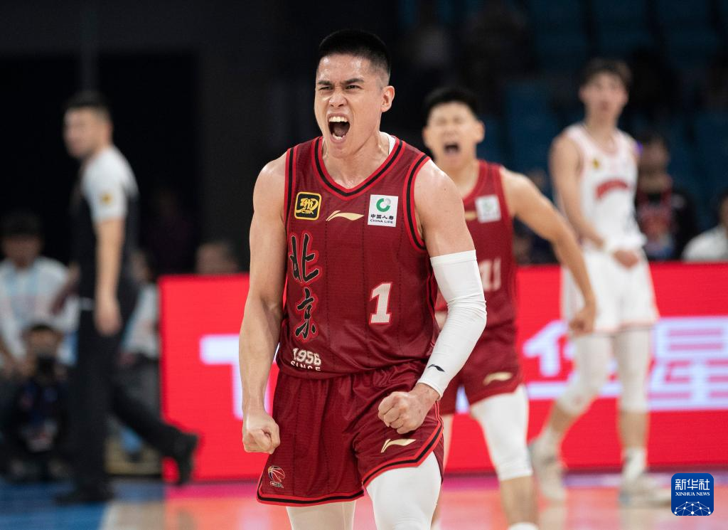 北京北汽队签下新秀球员,备战联赛 北京北汽队签下新秀球员,备战联赛