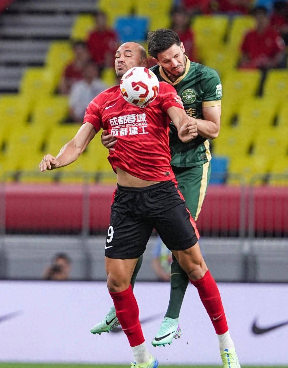 包含外援大放异彩,引领球队获胜的词条 包含外援大放异彩,引领球队获胜的词条